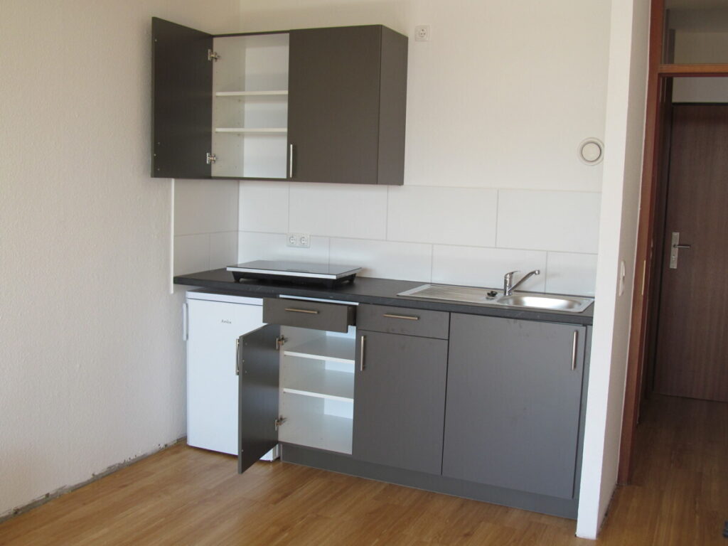 Küchenzeile vor Vermietung
